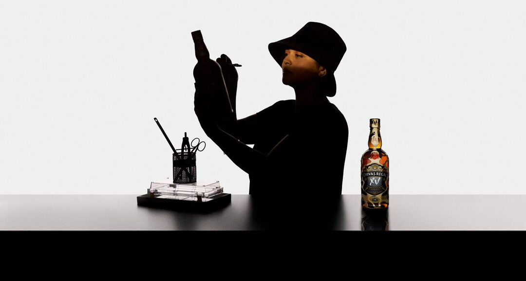 Bouteille Chivas Regal XV conçue par Dolly Cohen